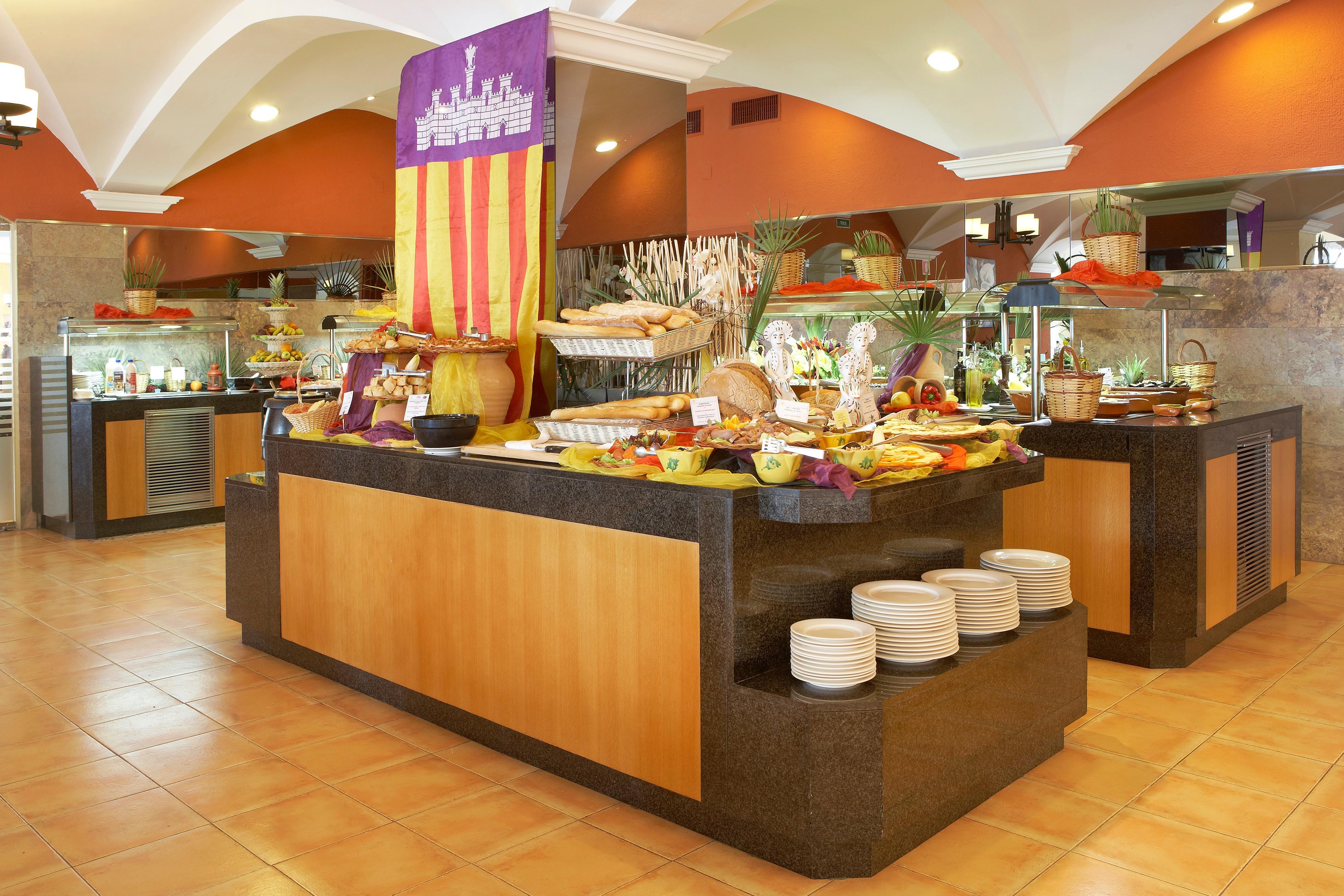 Universal Hotel Aquamarin Sant Elm Exterior foto