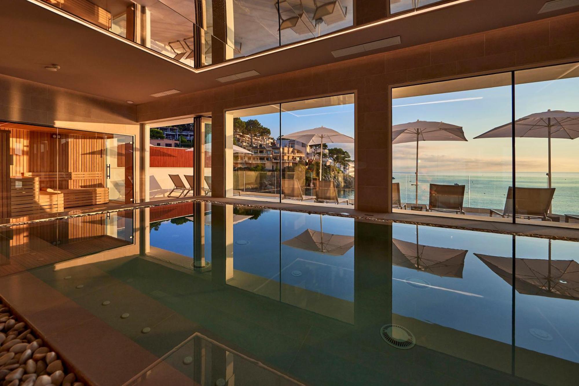 Universal Hotel Aquamarin Sant Elm Exterior foto